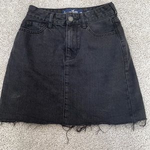 Hollister black high-rise denim skirt size 0